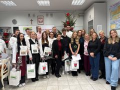 Najpiekniejszy-Stol-Bozonarodzeniowy-003