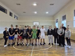 Szkolny-Turniej-Pilki-Siatkowej-013